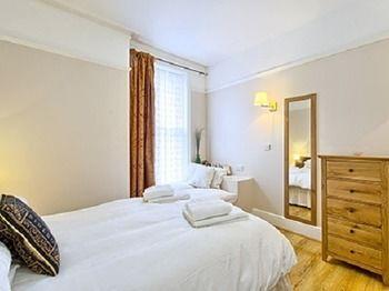 Glenthurston Hotel London